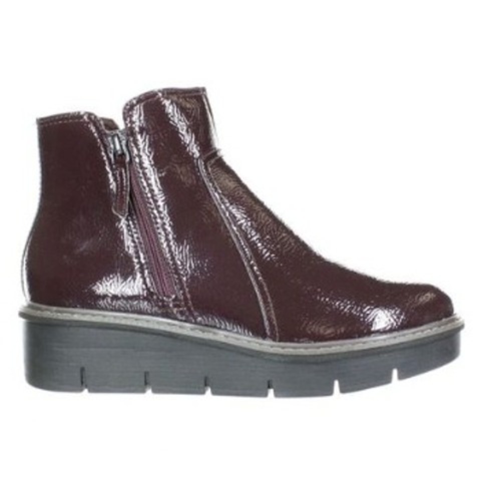 Clarks Womens Airabell Burgundy Zip Leather Ankle Boot Wedge Bootie Size 7.5 EUC